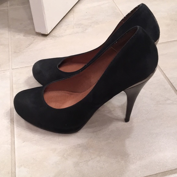 Steve Madden black suede pump - Picture 2 of 4